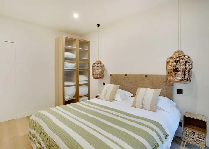 Spacious - 2br-10p - Place D'italie *