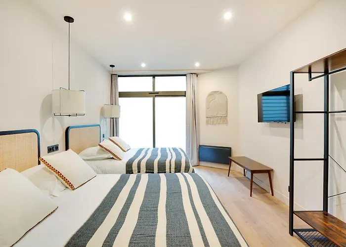 Spacious - 2br-10p - Place D'italie アパート